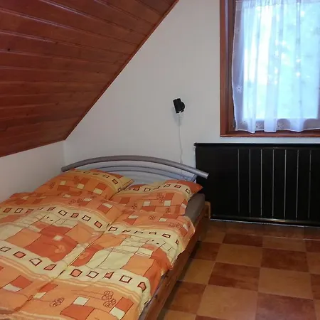 Pasztor Vendeghaz * Poroszló